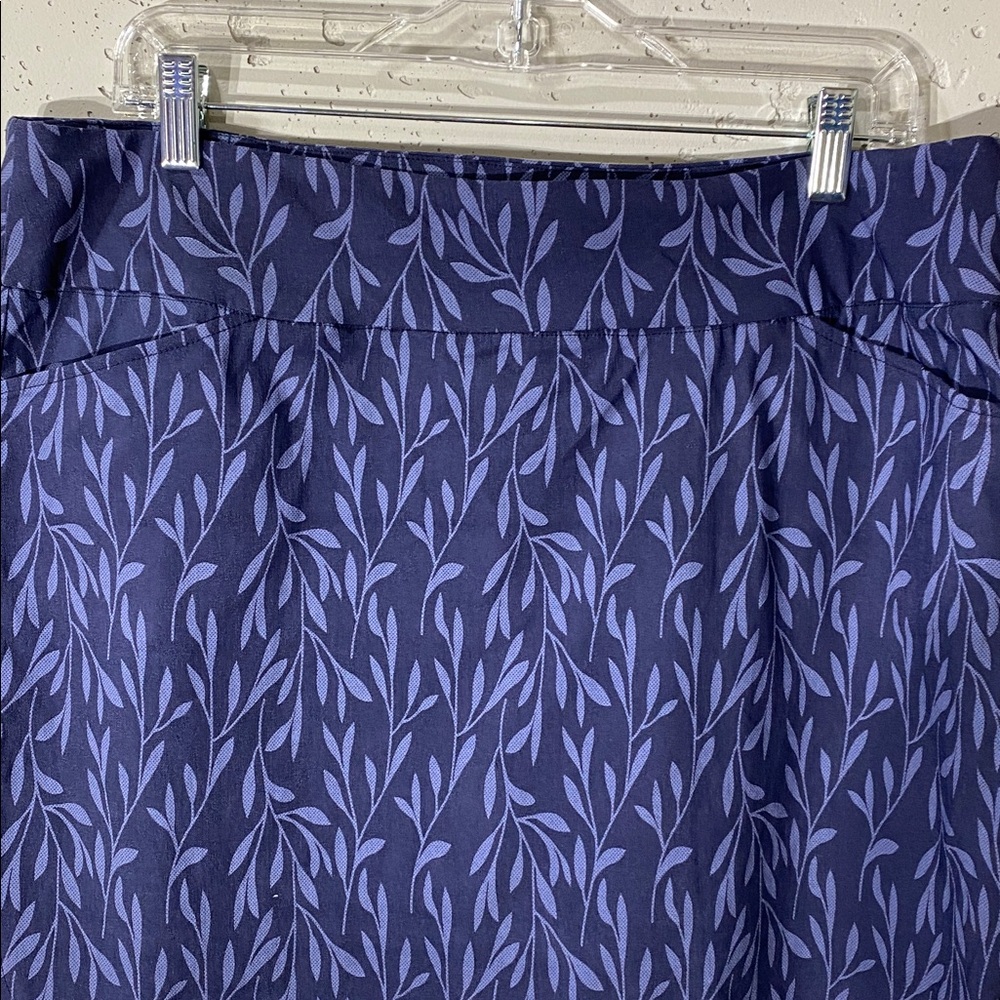 Tribal Women's Navy Leaf-Print Skorts - Picture 4 of 8